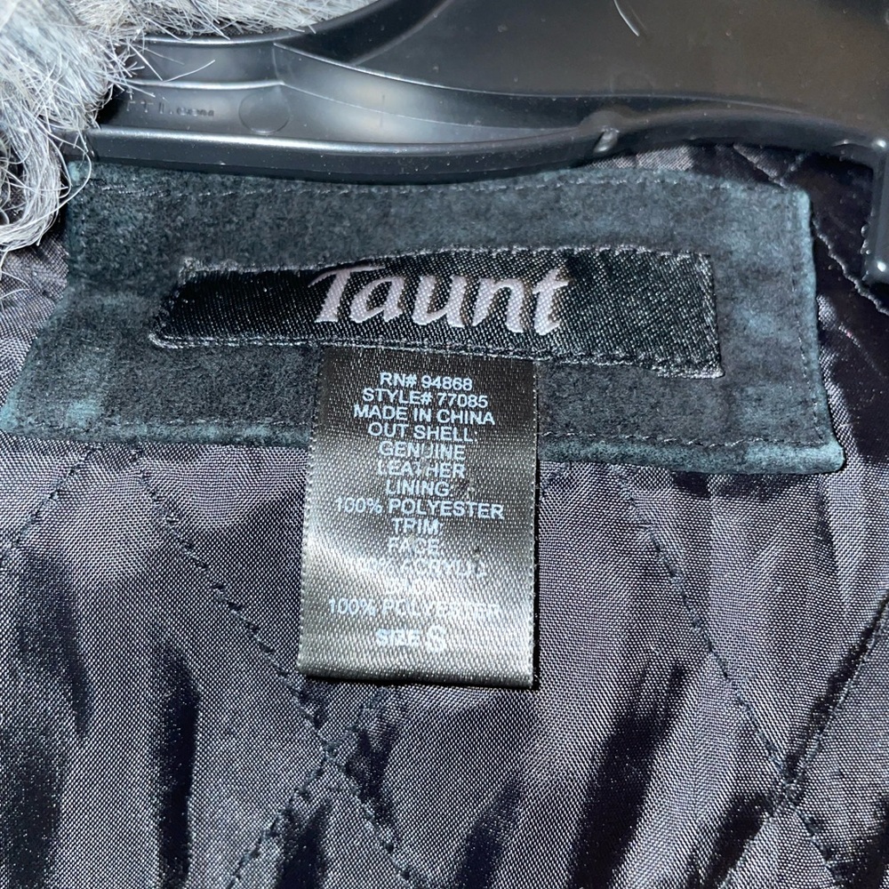 SOLD*** Vintage Taunt Suede Embroidered Coat, Faux Fur, Medium - Picture 3 of 4